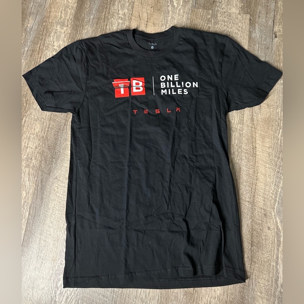 Tesla tee